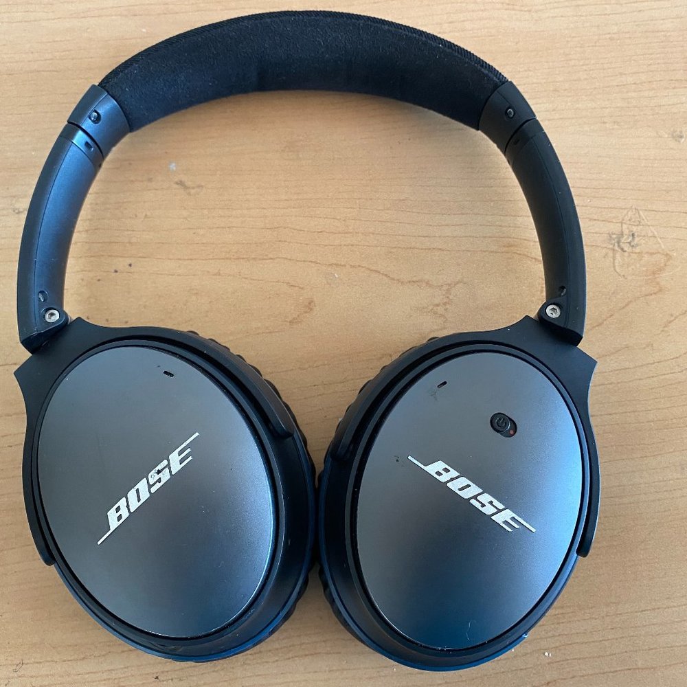 Bose QuietComfort 25 Wired Noise Cancelling Headphones - Picture 2 of 13